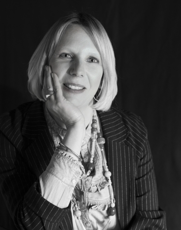 Caroline Sanderson author photo