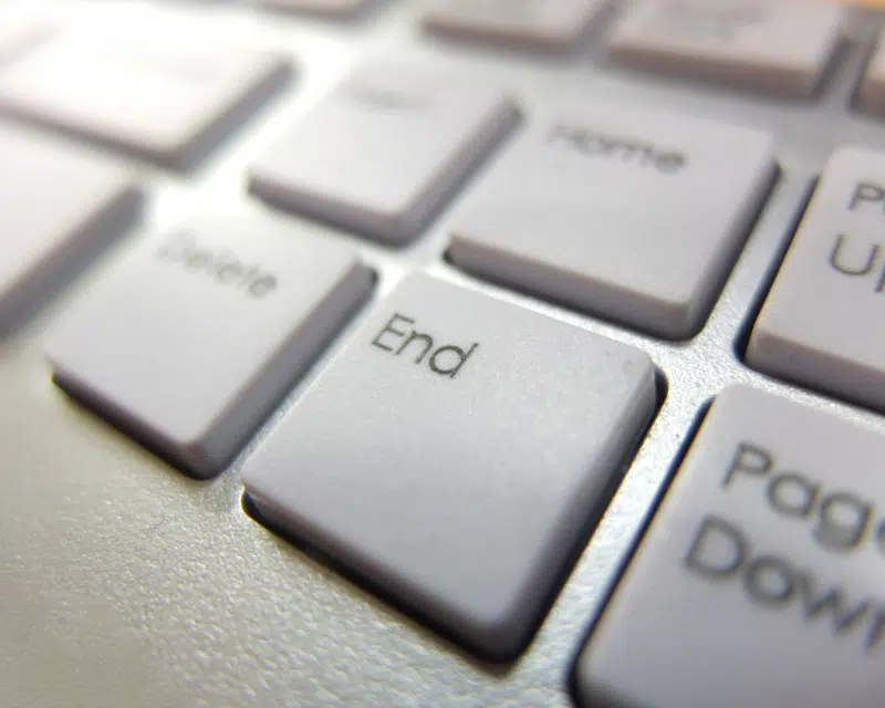 An image of the 'end' button on a keyboard. Photo by csy302, CanvaPro.