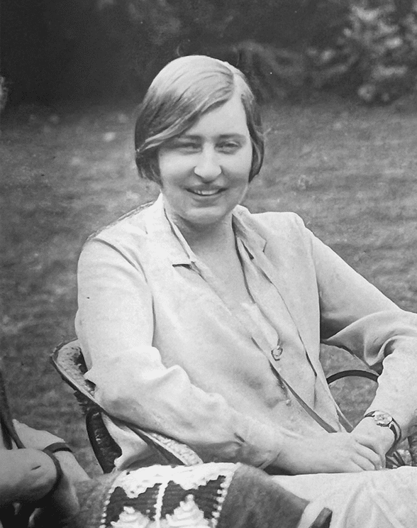 Janet Adam Smith courtest of the National Library of Scotland