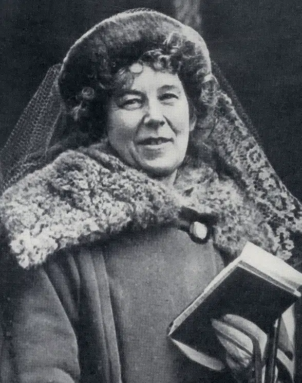 Frances Chesterton Classic Image Alamy