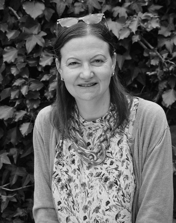 Samantha Wynne-Rhydderch by Guy Passmore